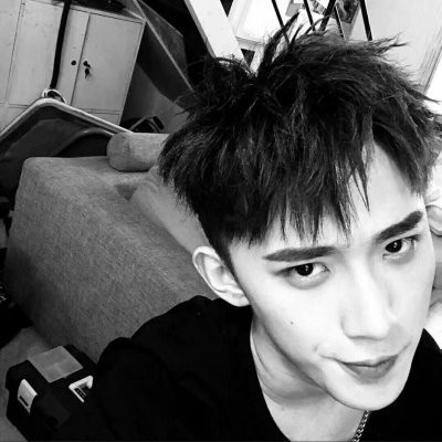 2019最新微信头像男生黑白头像唯美意境图片大全图片
