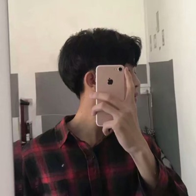 qq头像动漫白色男生图片