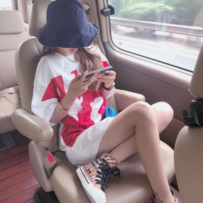 qq女生头像个性网情侣图片