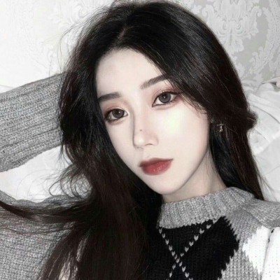 头像女生简单气质唯美图片
