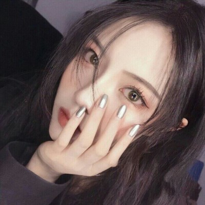 头像女生简单气质唯美图片