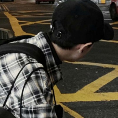 快手头像男生头像伤感黑白头像图片