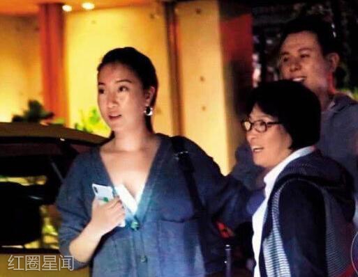 杨佑宁的女友是周兴哲前女友？ 杨佑宁恋情疑似曝光坐等官宣图片