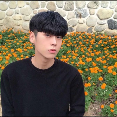 2019最新男生头像真实自拍照图片