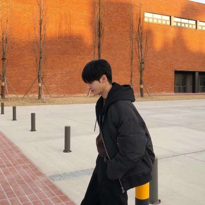 2019最新男生头像真实自拍照图片