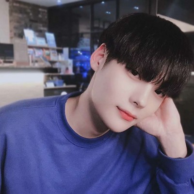 2019最新男生头像真实自拍照图片