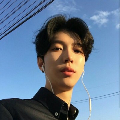 2019最新微博会闪的动漫头像男生图片