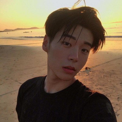2019最新微博会闪的动漫头像男生图片