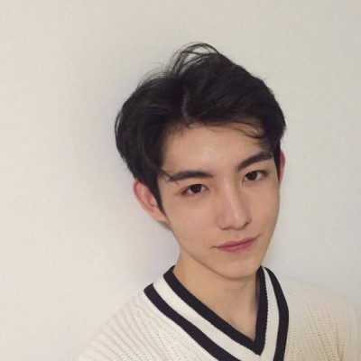 2019最新微博会闪的动漫头像男生图片
