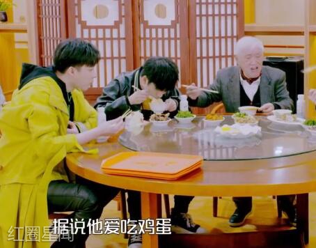 牛犇怎么读 我们的师父牛犇化身严师有点可爱图片