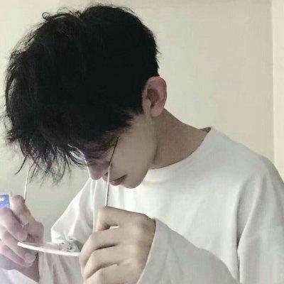 2019最新霸气汽车男生头像图片