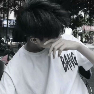 2019最新霸气汽车男生头像图片