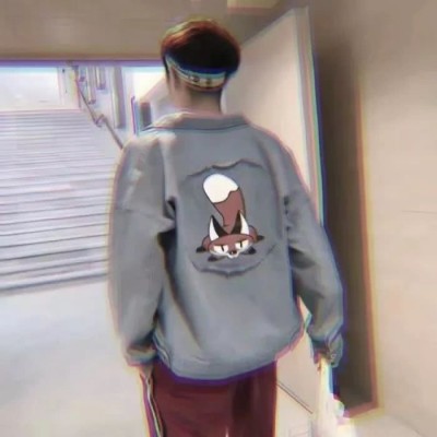 微信男生头像 阳光少年蓝色图片