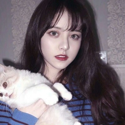 穿条纹衬衫的女生头像图片