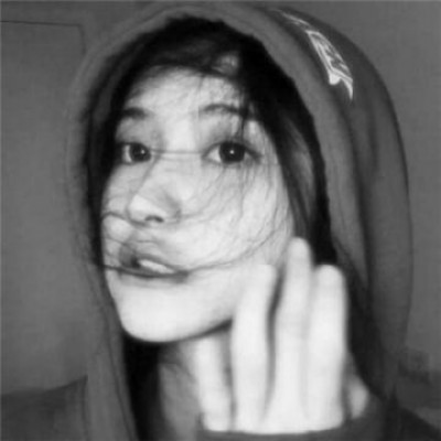 黑白长发女生低调头像图片图片