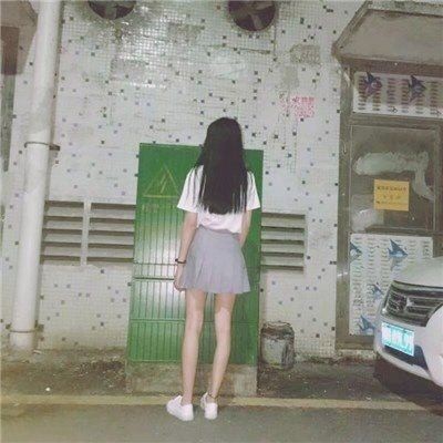 个性网女生带白边头像图片