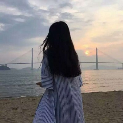 个性网女生带白边头像图片