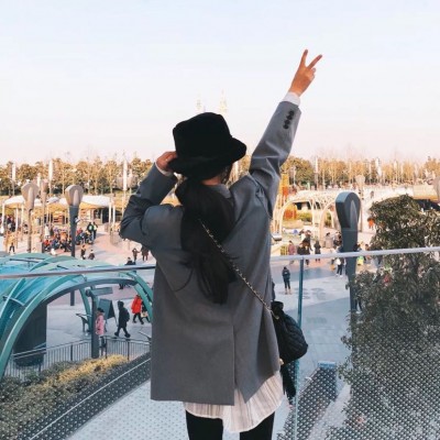 个性网女生带白边头像图片