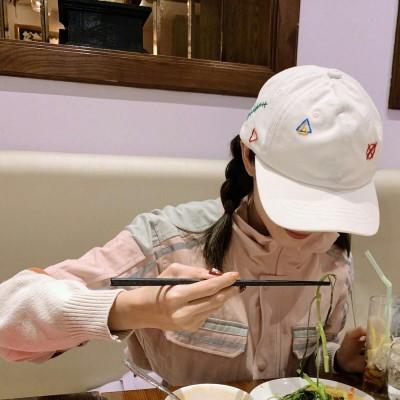 女生短发背影伤感头像图片