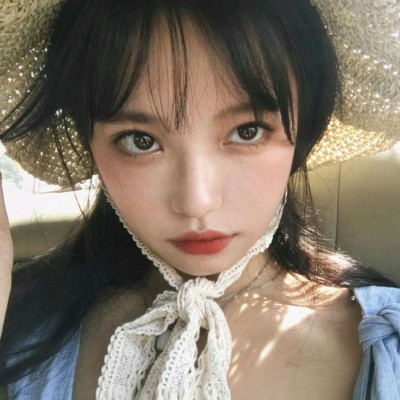 qq头像侧面女生头像图片