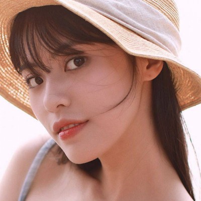 qq头像侧面女生头像图片