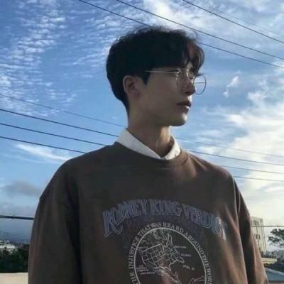 青春时尚男生头像放肆图片