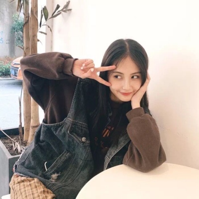 关于qq头像的图片女生图片