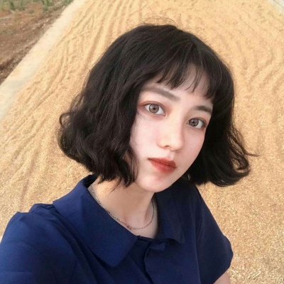关于qq头像的图片女生图片
