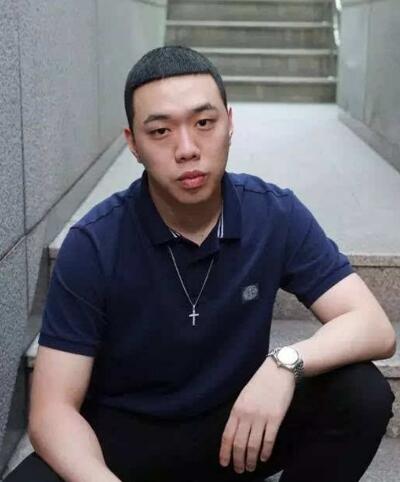bewhy签了什么公司图片