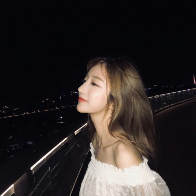女生图片短发霸气头像图片