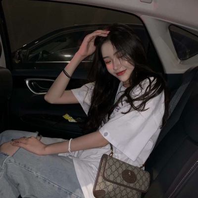 女生图片短发霸气头像图片