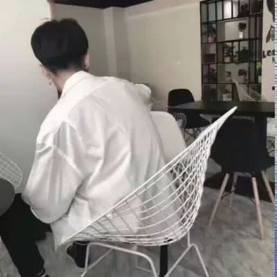 圆框眼镜男生头像清纯图片
