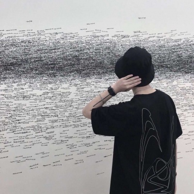 圆框眼镜男生头像清纯图片