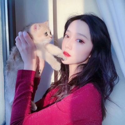 qq头像女生红色系魅惑图片
