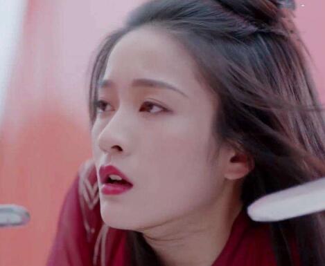 电视剧《白发》容乐究竟经历了什么事情瞬间白了头图片