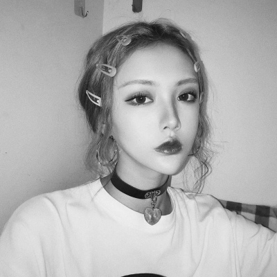 手绘女生头像彩色大全图片