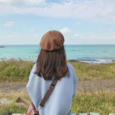 黑白唯美伤感女生头像图片