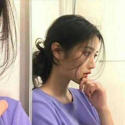 左右有白边的女生头像图片