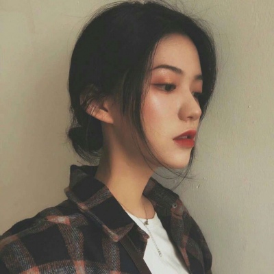 头像女伤感背影或侧面 伤感头像女生冷淡背影图片