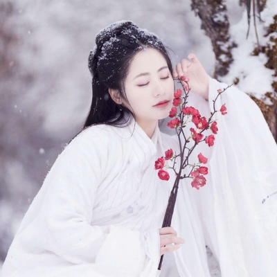 微信女生头像高冷霸气图片