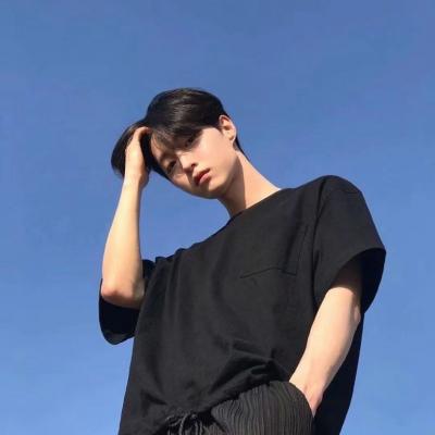 2019最新霸气一点的qq漫画头像男生图片
