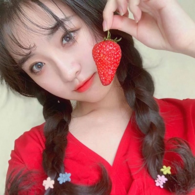 qq古代头像女生红衣