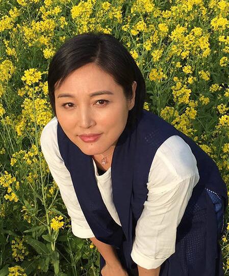 男人婆扮演者图片