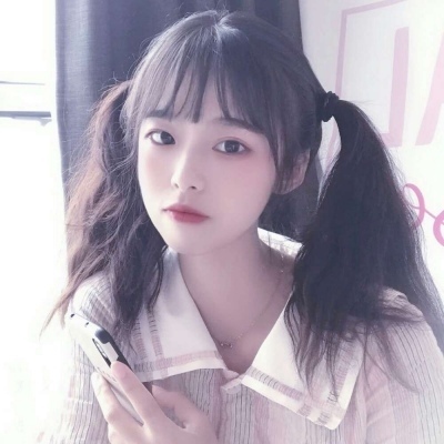 戴复古圆眼镜女生头像图片