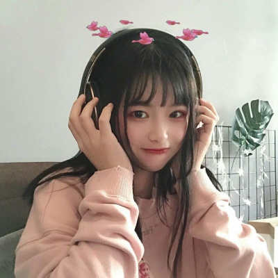 戴复古圆眼镜女生头像图片