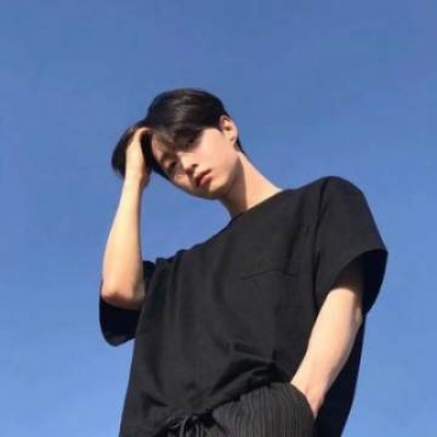 干净阳光的男生用女生头像代表什么图片