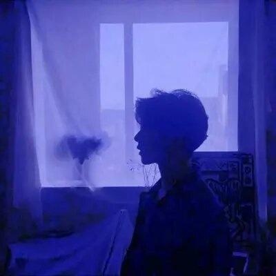 蓝色系我们班男生进班群前改的头像图片