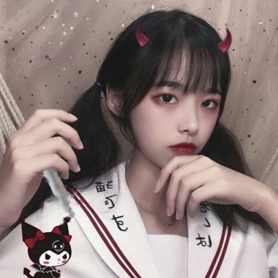 女生伤感头像带字大全图片
