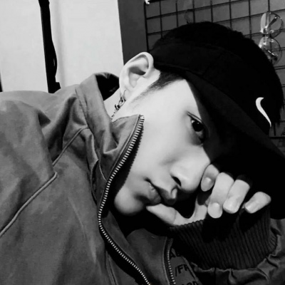 微信黑白炫酷男生头像啊阳光图片