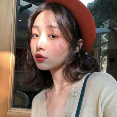 女生qq朦胧头像可爱图片